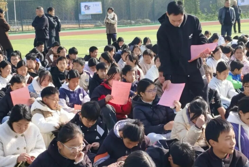 1764332388738688.png 217d6a89-503b-4f7a-bd7c-81267caa39b8.png